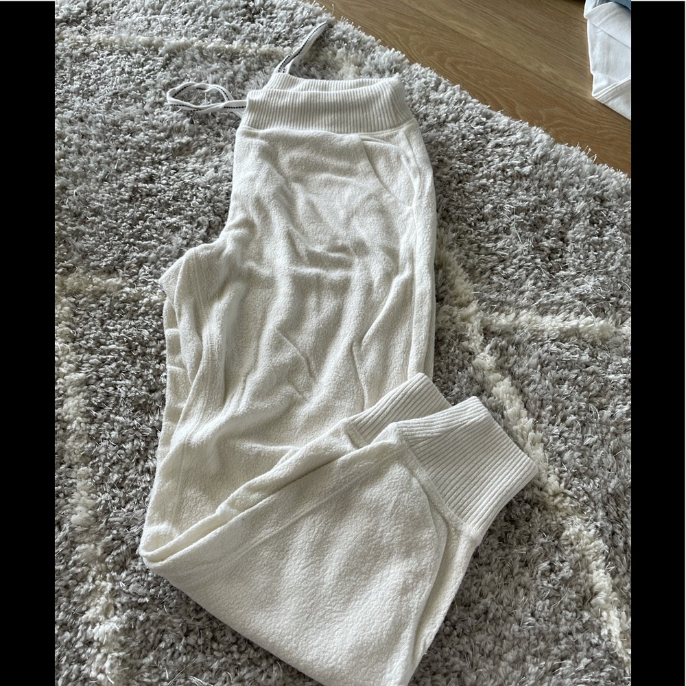 Aerie joggers